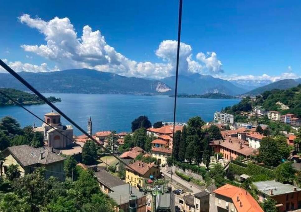 Lago Maggiore, Leggiuno, Ampio Appartamento Екстер'єр фото