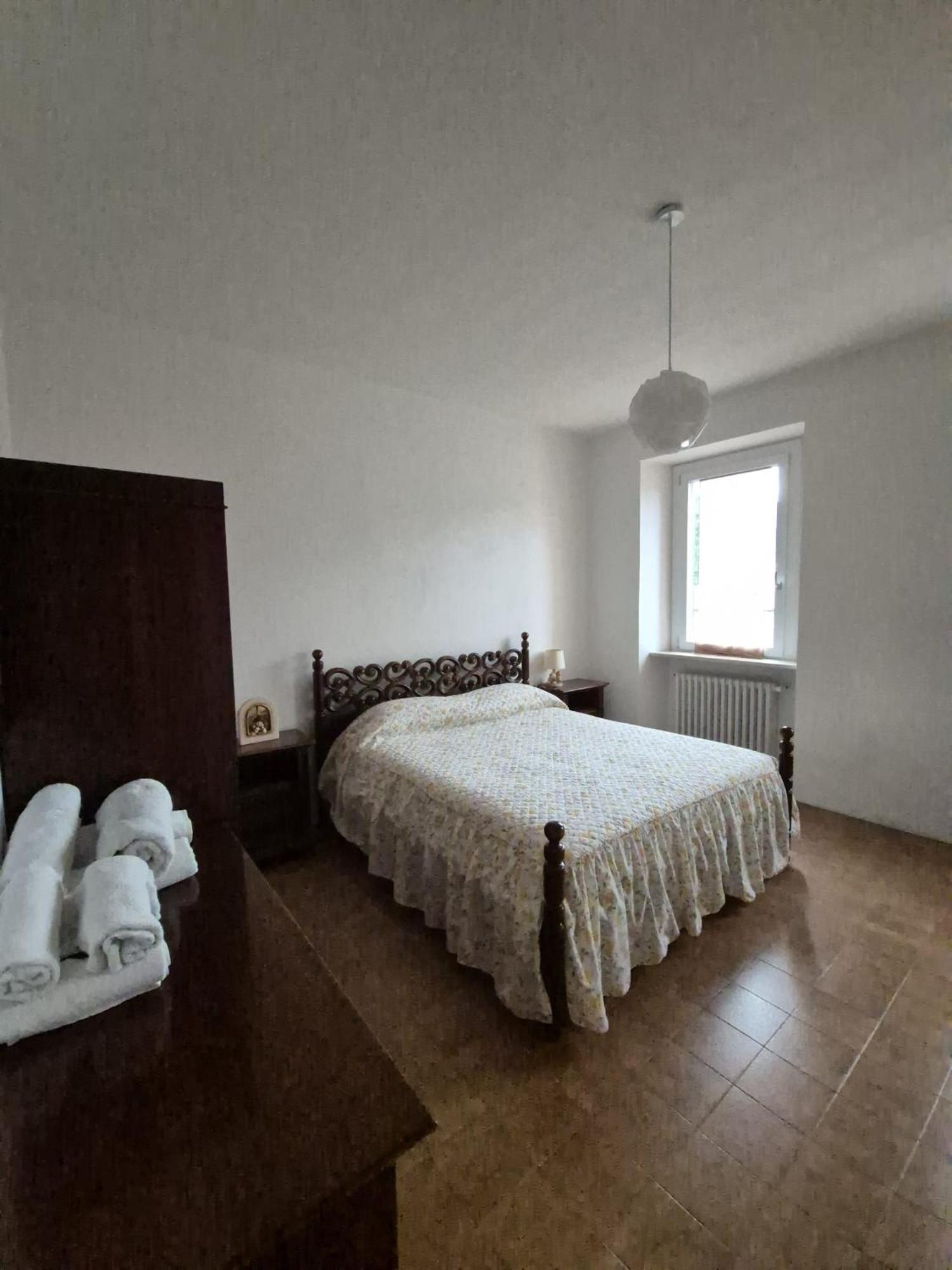 Lago Maggiore, Leggiuno, Ampio Appartamento Екстер'єр фото